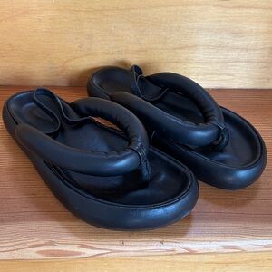 Isabel Marant Women's Orene Leather Puffy Thong Sandals in Black sz 38 / US 8